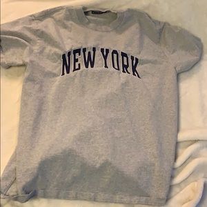 Brandy Melville New York tshirt